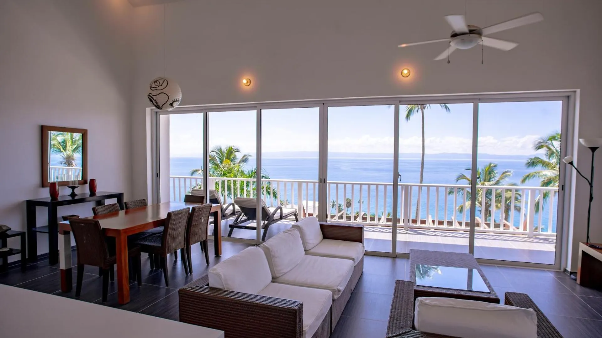 ***** アパートホテル Xeliter Vista Mare, Samanaアパートホテル ドミニカ共和国