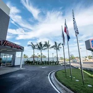 Отель Hampton By Hilton Santo Domingo Airport